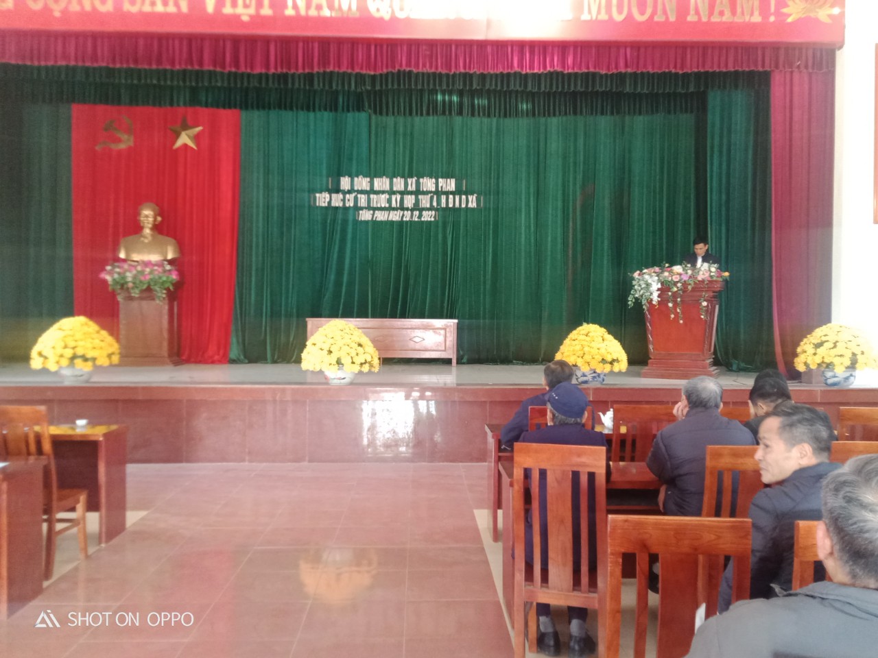 Hội nghị tiếp xúc cử tri